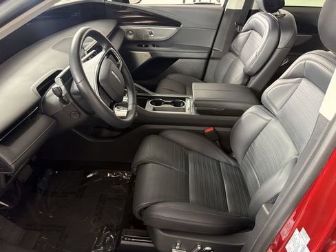 Used 2026 Lincoln Nautilus Reserve AWD/4WD image 20