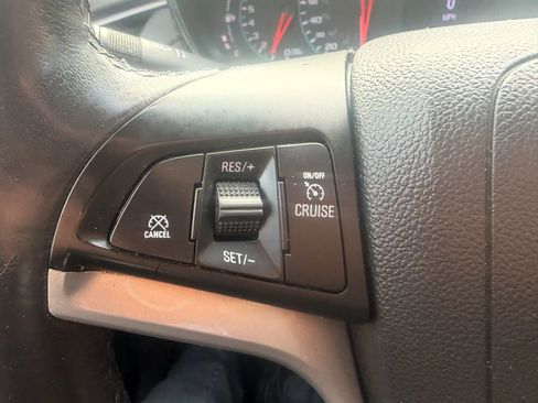 Used 2020 Chevrolet Trax LT w/ LT Convenience Package image 13