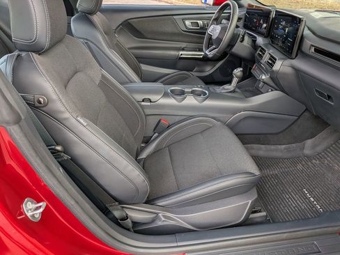 Used 2024 Ford Mustang Coupe image 30