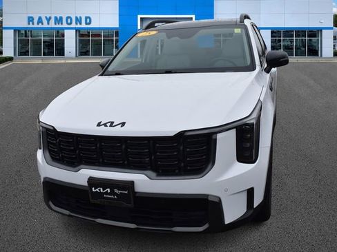 Certified 2025 Kia Sorento X-Line EX image 7