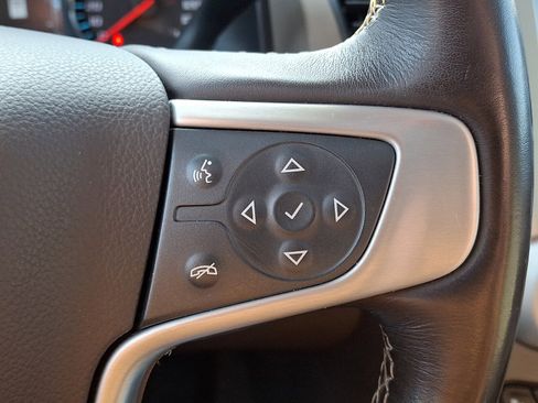 Used 2019 GMC Yukon XL SLT w/ Premium Edition image 25