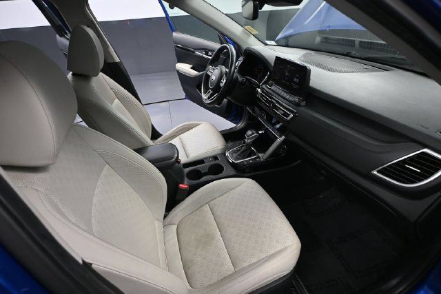 Used 2021 Kia Seltos SX w/ SX Sunroof Package AWD/4WD image 41