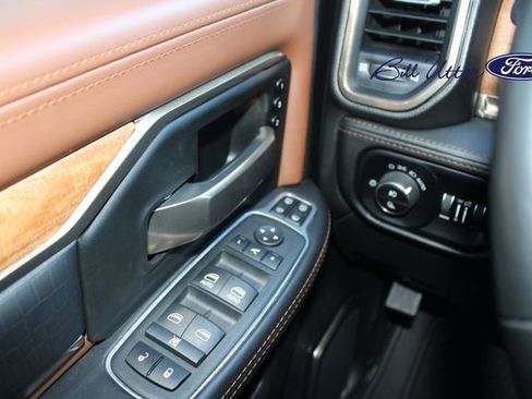 Used 2024 RAM 2500 Limited w/ Towing Technology Group image 23