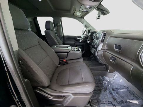 Used 2023 Chevrolet Silverado 2500 Custom w/ Custom Convenience Package image 17