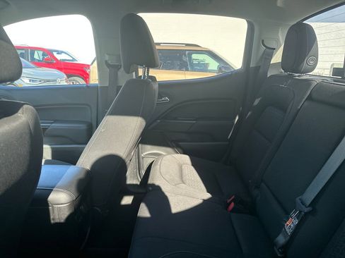 Used 2018 GMC Canyon SLE w/ SLE Convenience Package image 8