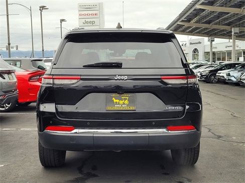 Certified 2023 Jeep Grand Cherokee Limited image 5