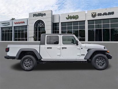 New 2025 Jeep Gladiator Sport