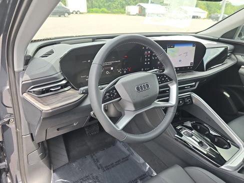 New 2025 Audi Q5 Premium Plus image 16