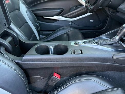 Used 2022 Chevrolet Camaro SS RWD image 15