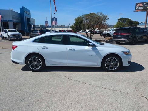 Used 2024 Chevrolet Malibu LT image 9
