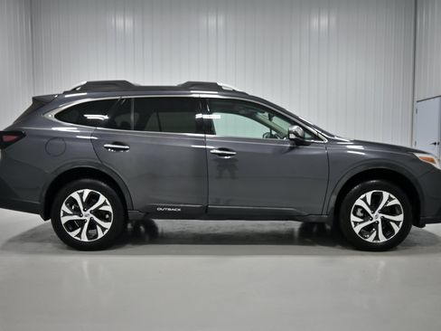 Used 2020 Subaru Outback Touring XT AWD/4WD image 36