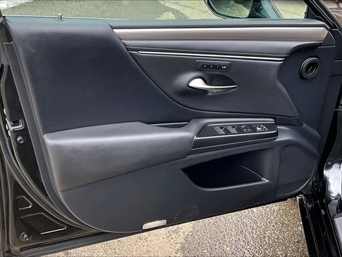 Used 2021 Lexus ES 250 F Sport w/ Accessory Package 2 image 21