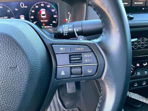 Used 2023 Honda Accord EX-L image 21