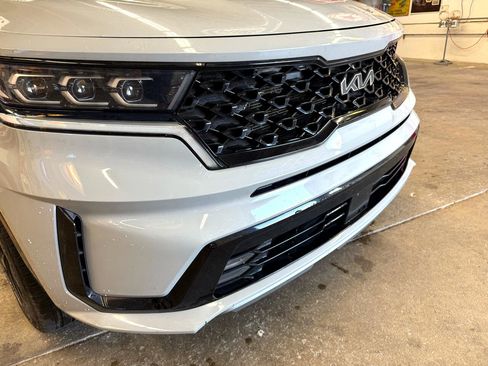 Used 2022 Kia Sorento SX image 8