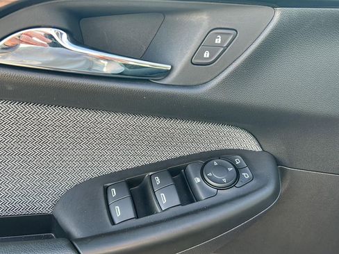 Used 2025 Chevrolet TrailBlazer LT image 14