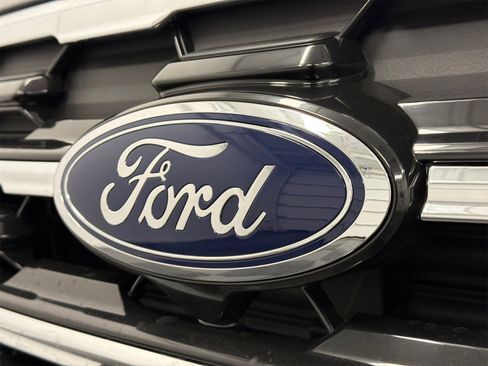 New 2026 Ford Explorer Active image 12