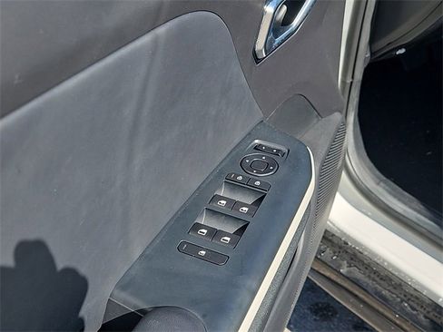 Certified 2025 Kia K4 GT-Line image 17