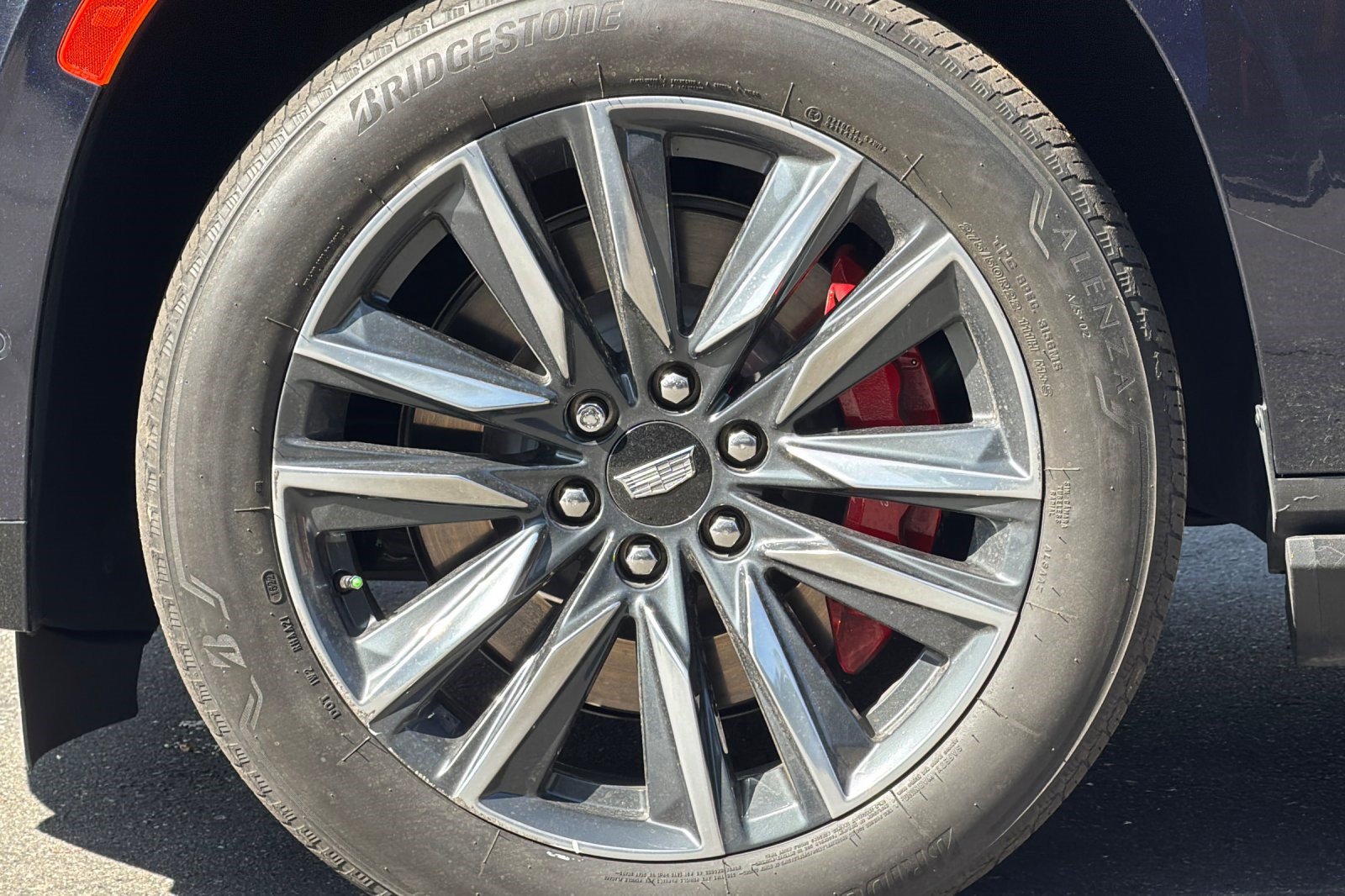 Used 2022 Cadillac Escalade Sport Platinum w/ Heavy-Duty Trailer Package AWD/4WD image 12