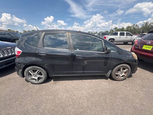 Used 2010 Honda Fit image 3