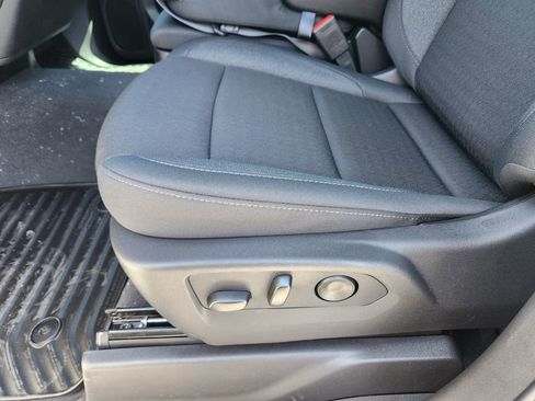 New 2026 Chevrolet Silverado 1500 Custom Trail Boss w/ LPO, Dark Essentials Package AWD/4WD image 13