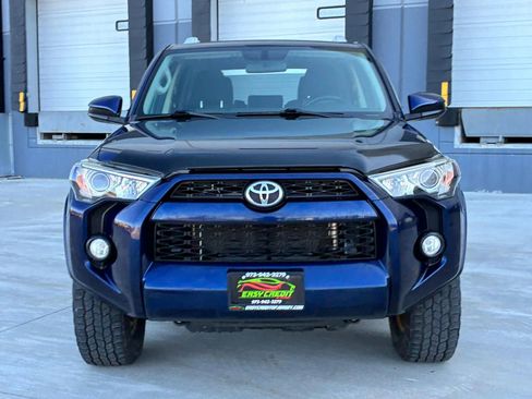 Used 2016 Toyota 4Runner SR5 image 5