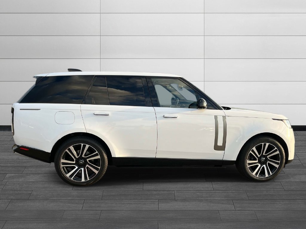 Certified 2023 Land Rover Range Rover SE AWD/4WD image 6