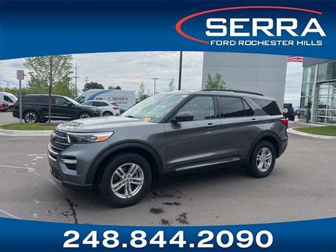Used 2024 Ford Explorer XLT w/ Equipment Group 202A AWD/4WD image 1