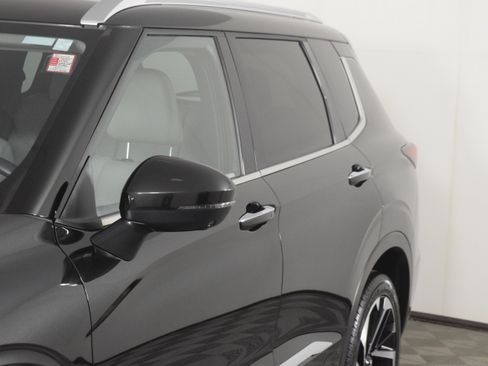 Used 2024 Mitsubishi Outlander SEL image 13