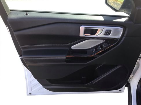 Used 2021 Ford Explorer ST w/ Premium Technology Package image 20