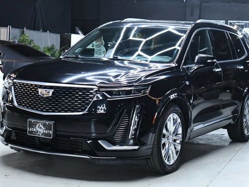 Used 2020 Cadillac XT6 Premium Luxury w/ Platinum Package AWD/4WD image 7