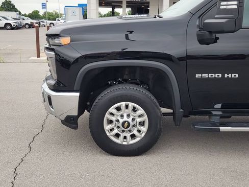 Used 2025 Chevrolet Silverado 2500 LT w/ Safety Package AWD/4WD image 8