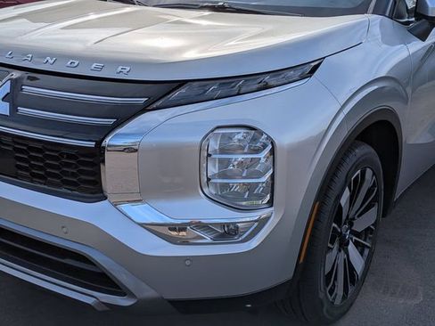 New 2026 Mitsubishi Outlander SE FWD image 8