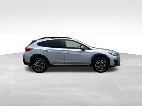 Used 2018 Subaru Crosstrek 2.0i Premium w/ Moonroof Package AWD/4WD image 2