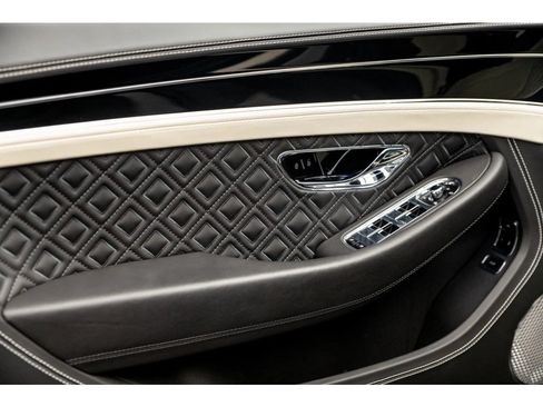 Certified 2022 Bentley Continental GT AWD/4WD image 27