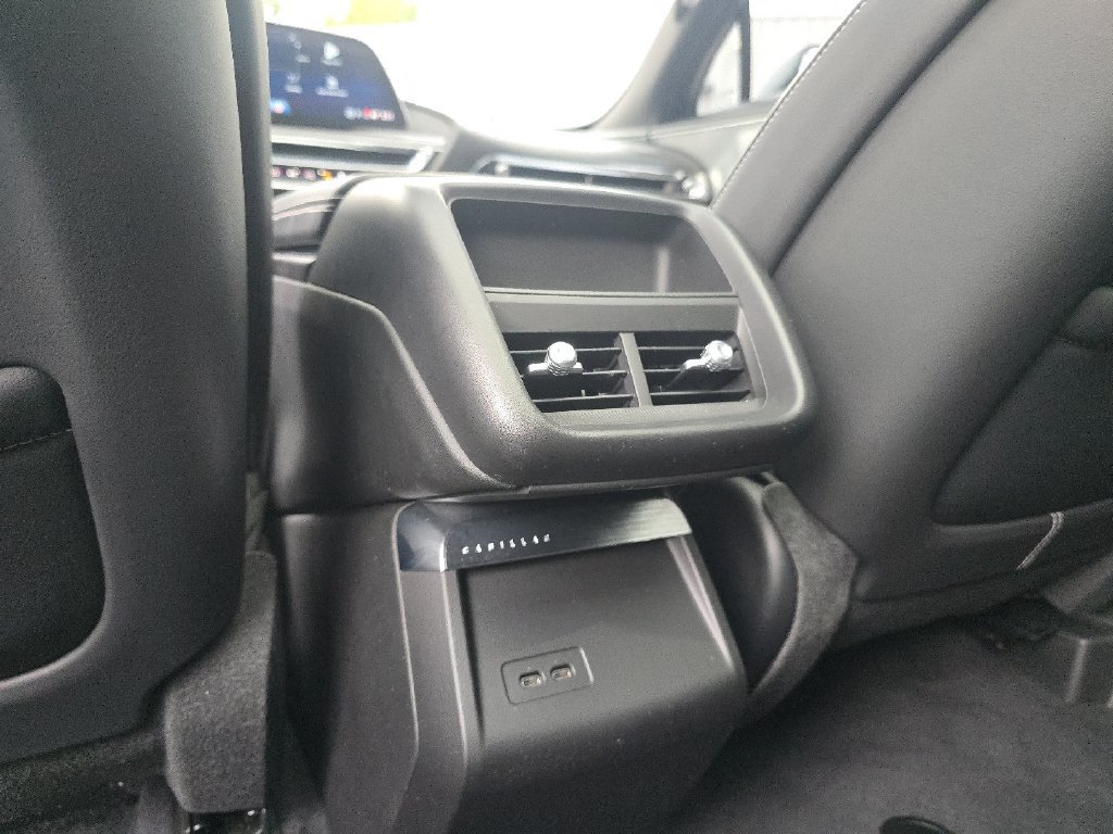 Used 2024 Cadillac Lyriq Tech w/ Driver Assist Package AWD/4WD image 26