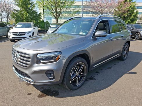 New 2026 Mercedes-Benz GLB 250 4MATIC image 3