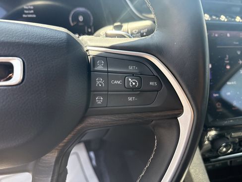 Used 2021 Jeep Grand Cherokee L Limited image 18