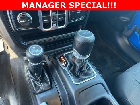 Used 2020 Jeep Gladiator Overland image 27