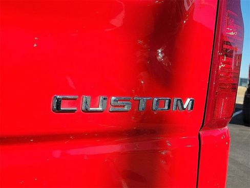 Used 2024 Chevrolet Silverado 1500 Custom image 9