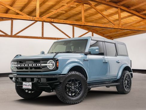 Used 2022 Ford Bronco Outer Banks AWD/4WD image 1