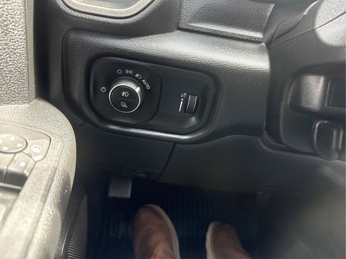 Used 2025 RAM 2500 Tradesman AWD/4WD image 20