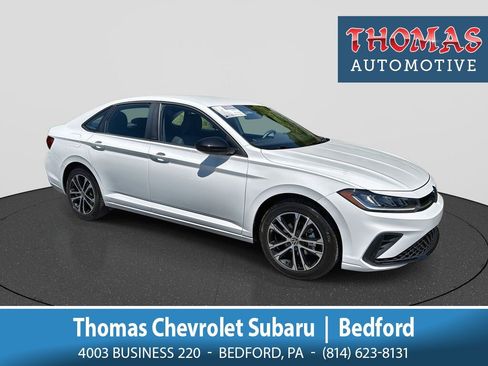 Used 2025 Volkswagen Jetta Sport FWD image 1