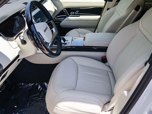 New 2026 Land Rover Range Rover SE AWD/4WD image 19