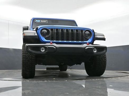 Used 2025 Jeep Gladiator Rubicon image 40