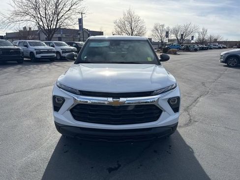 New 2026 Chevrolet TrailBlazer LS w/ LS Convenience Package AWD/4WD image 2