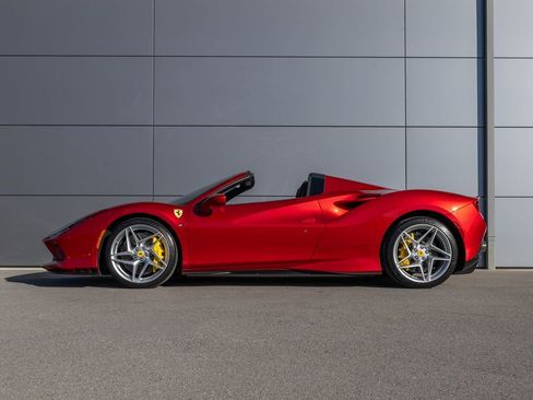 Certified 2022 Ferrari F8 Tributo image 12