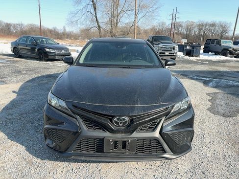 Used 2022 Toyota Camry SE image 6