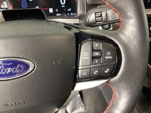 Used 2025 Ford Explorer ST-Line AWD/4WD image 28