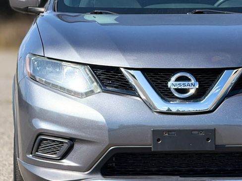 Used 2016 Nissan Rogue SV FWD image 11