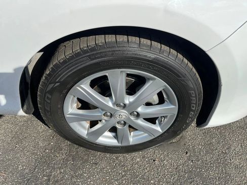 Used 2015 Toyota Yaris LE image 30